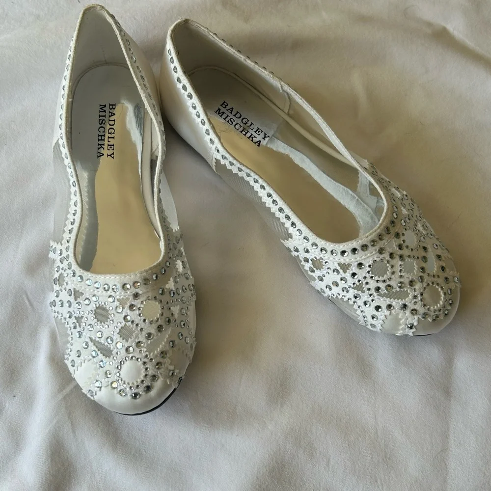 Bartley Mischa Gigi Gem NWOT girls dress flat. Communion/bridal ready. Perfect